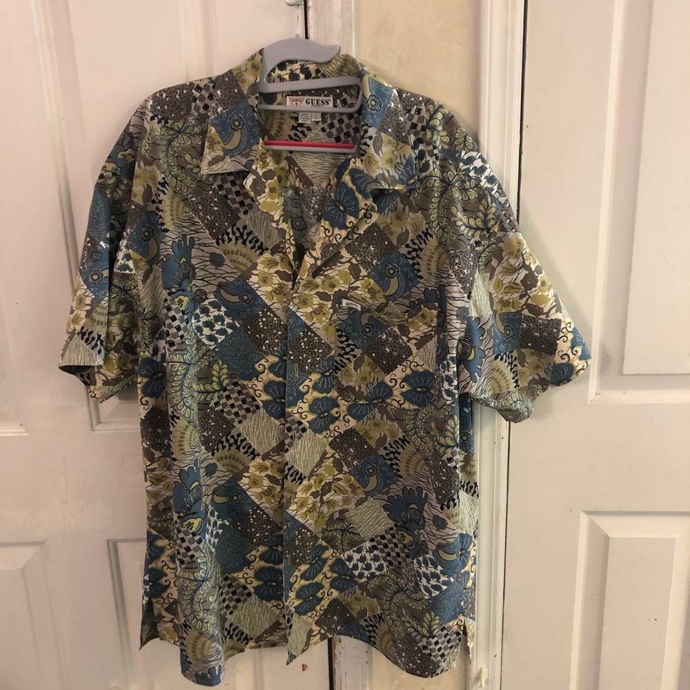 VTG Guess Geometric Floral Hawaiian Shirt. Size L